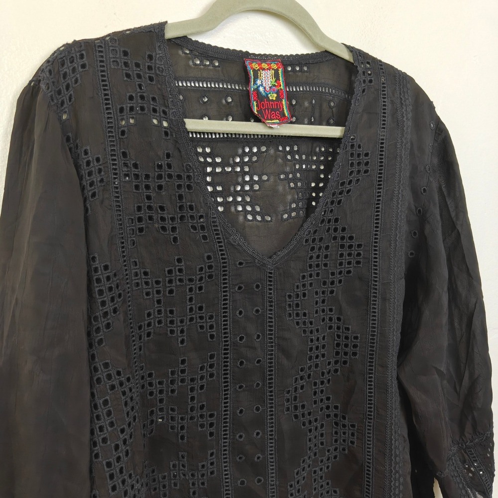Johnny Was Womens Top XXL Black Eyelet Embroidered V-Neck Boho Peasant Blouse - Picture 3 of 7